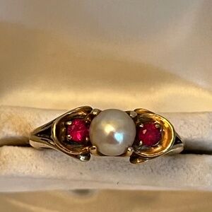 Vintage Pearl Ring